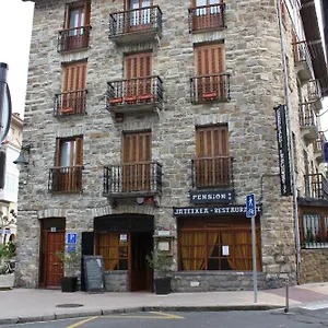 Lagunak 2*, Zarautz España
